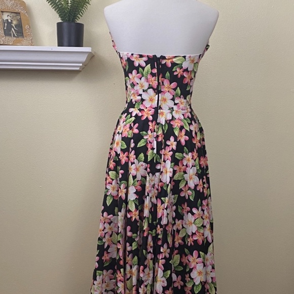 Vivien Holloway halter dress - Picture 3 of 5